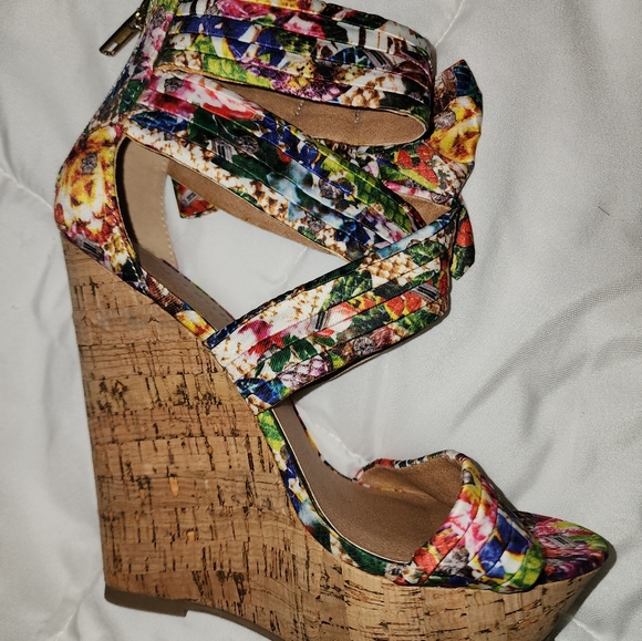 Size 6.5 ZigiSoho High Heel Sandals - Picture 2 of 10